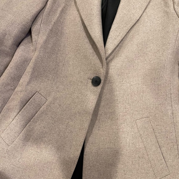 Zara Coat - Picture 3 of 4